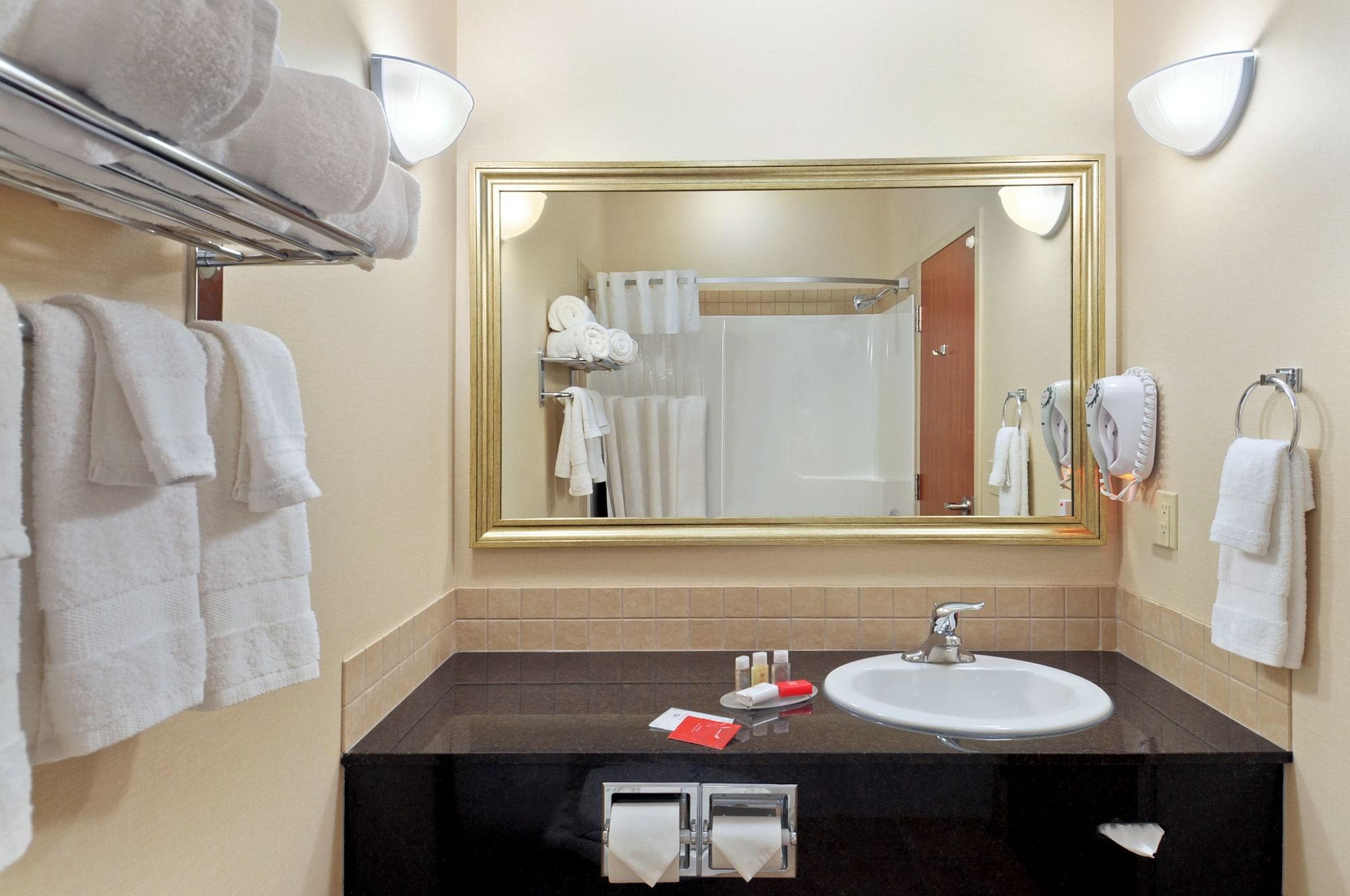 Ramada By Wyndham Lac La Biche Exterior photo