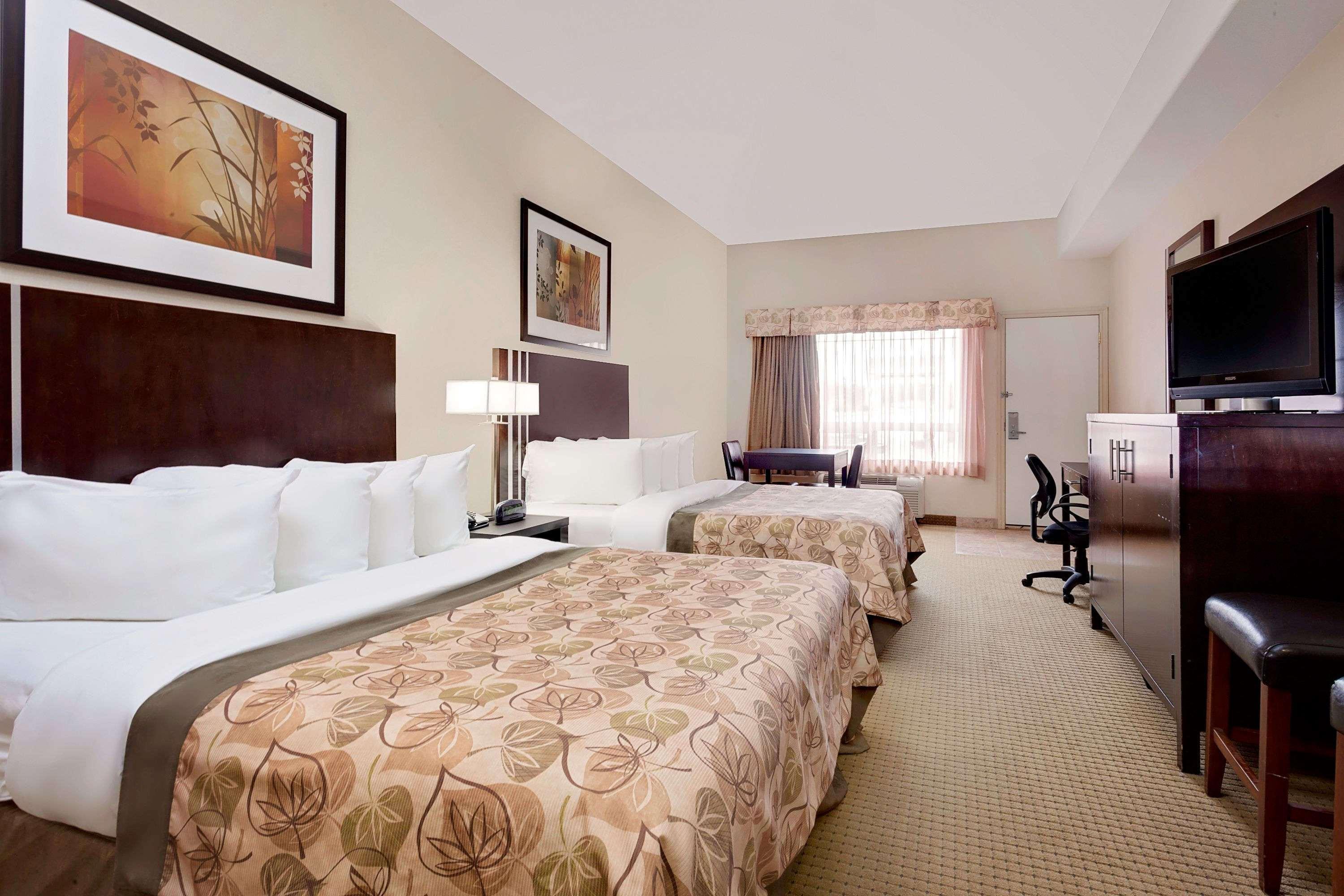 Ramada By Wyndham Lac La Biche Exterior photo
