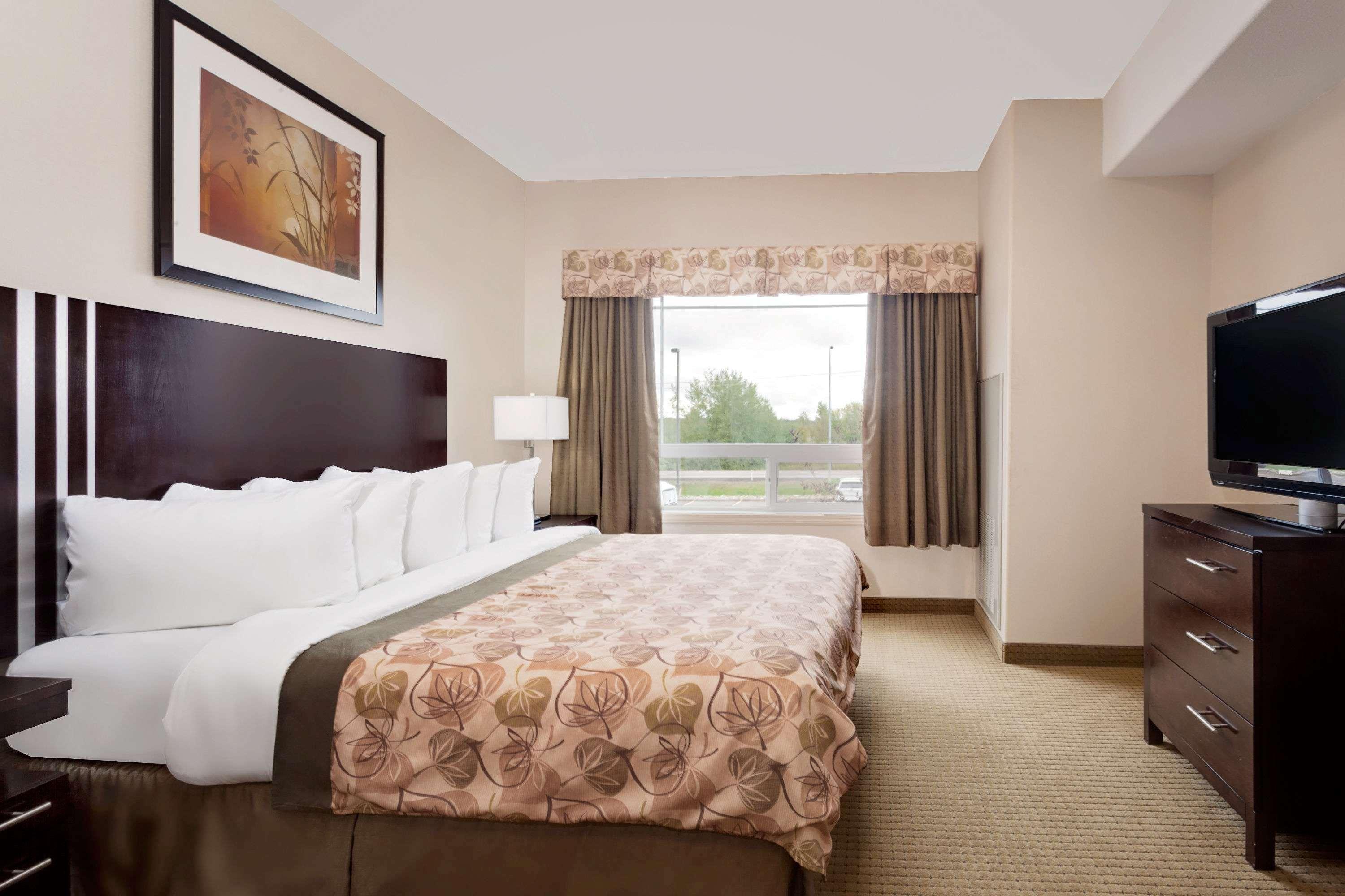 Ramada By Wyndham Lac La Biche Exterior photo
