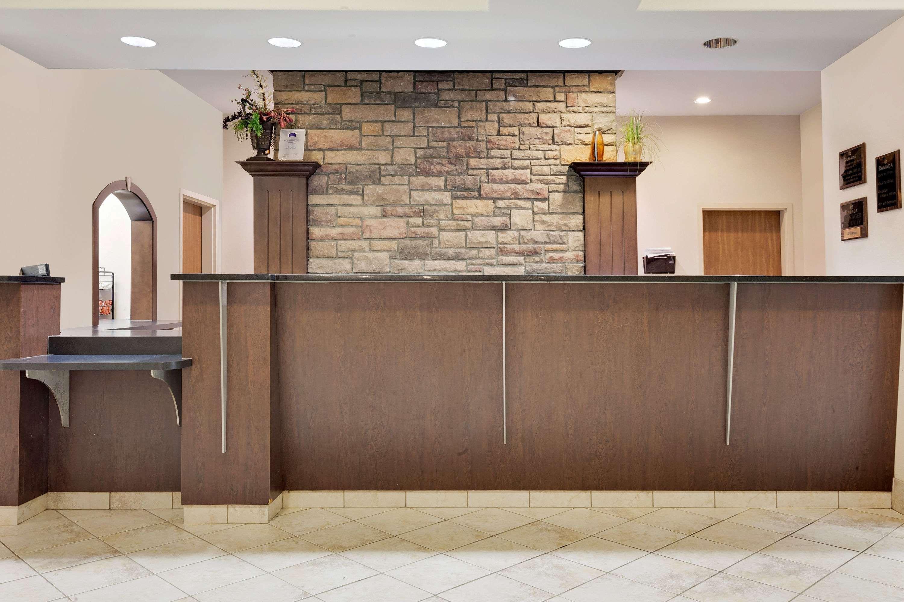 Ramada By Wyndham Lac La Biche Exterior photo