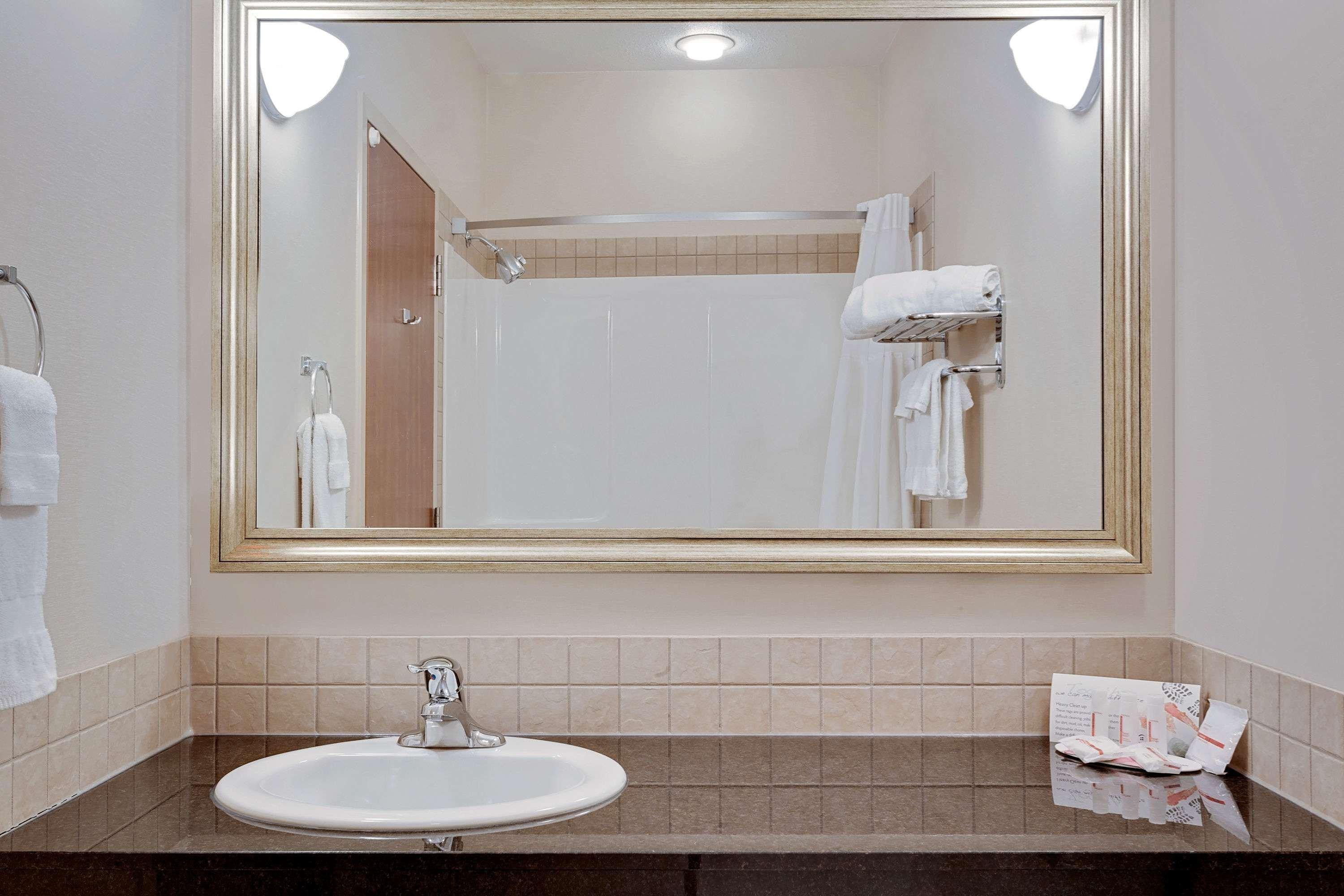Ramada By Wyndham Lac La Biche Exterior photo