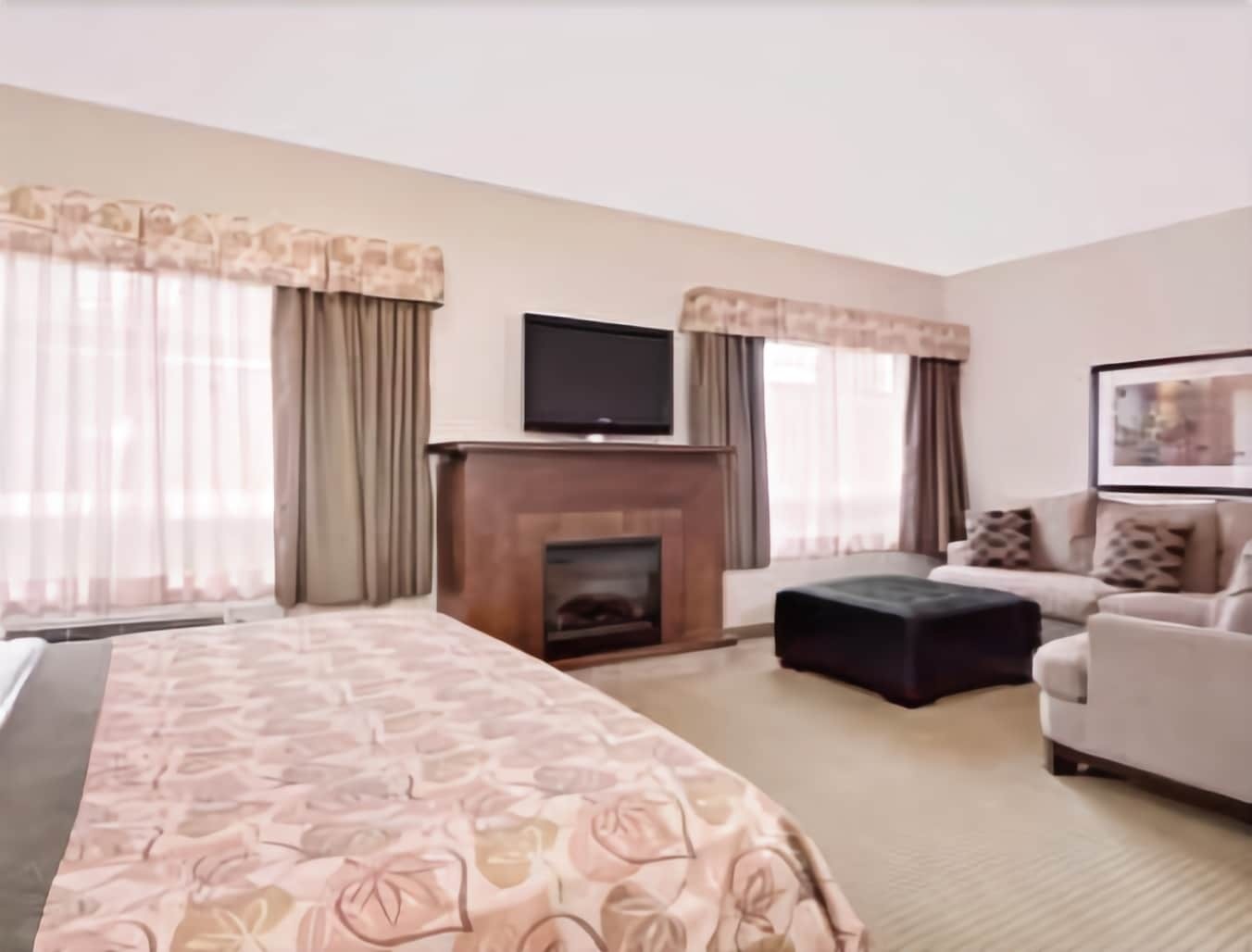 Ramada By Wyndham Lac La Biche Exterior photo